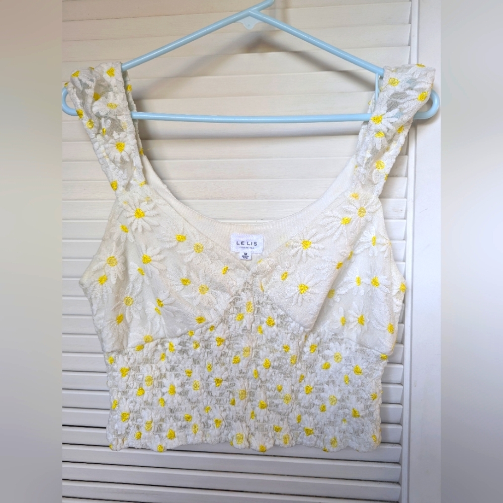 LE LIS COLLECTION Crop top Blouse size M